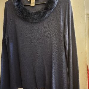 Elegant Navy Blue Sweater with Faux Fur Collar